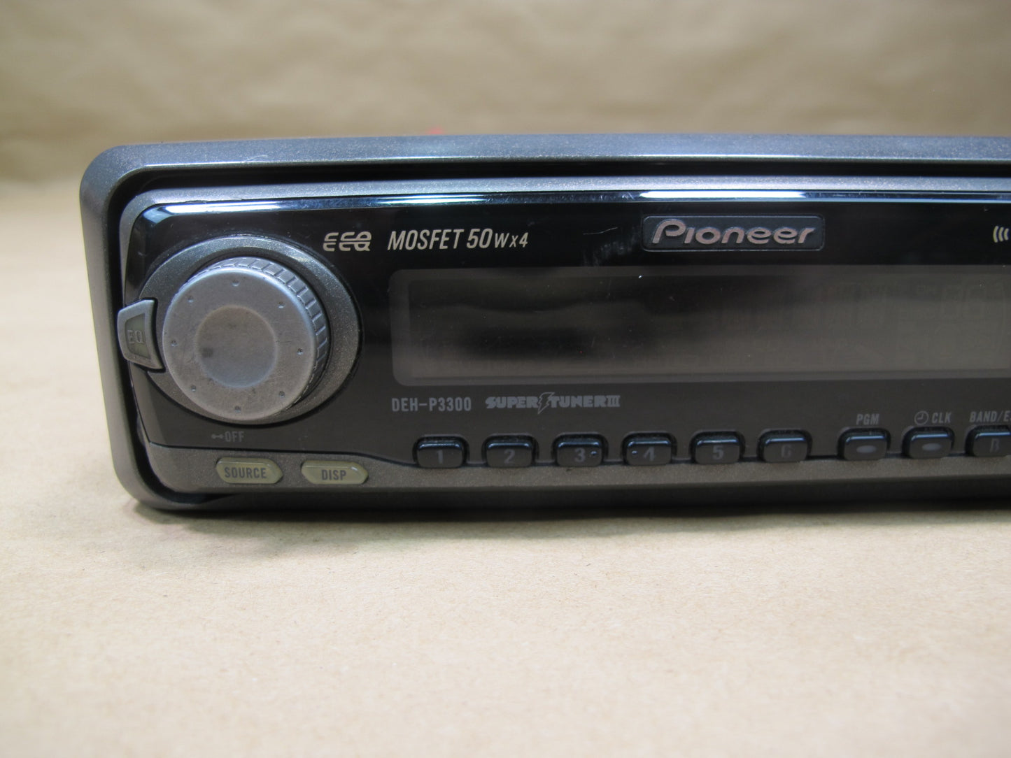 Pioneer DEH-P3300 CD Player Receiver