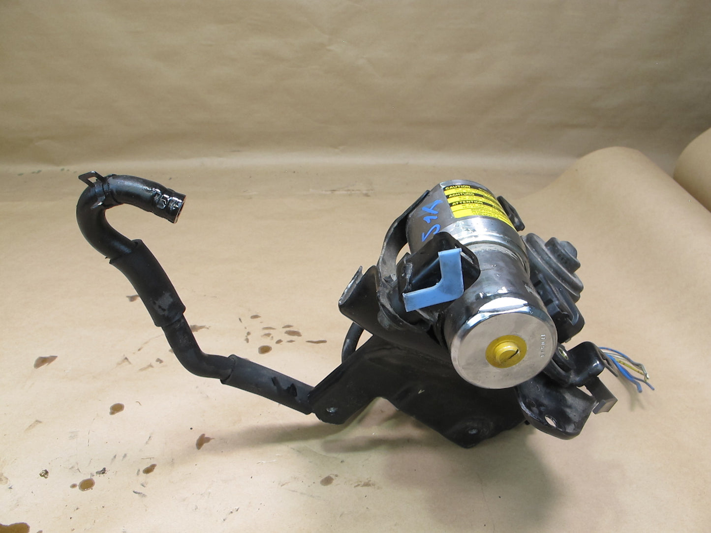91-92 Lexus UCF10 LS400 ABS Brake Traction Pump w Accumulator OEM