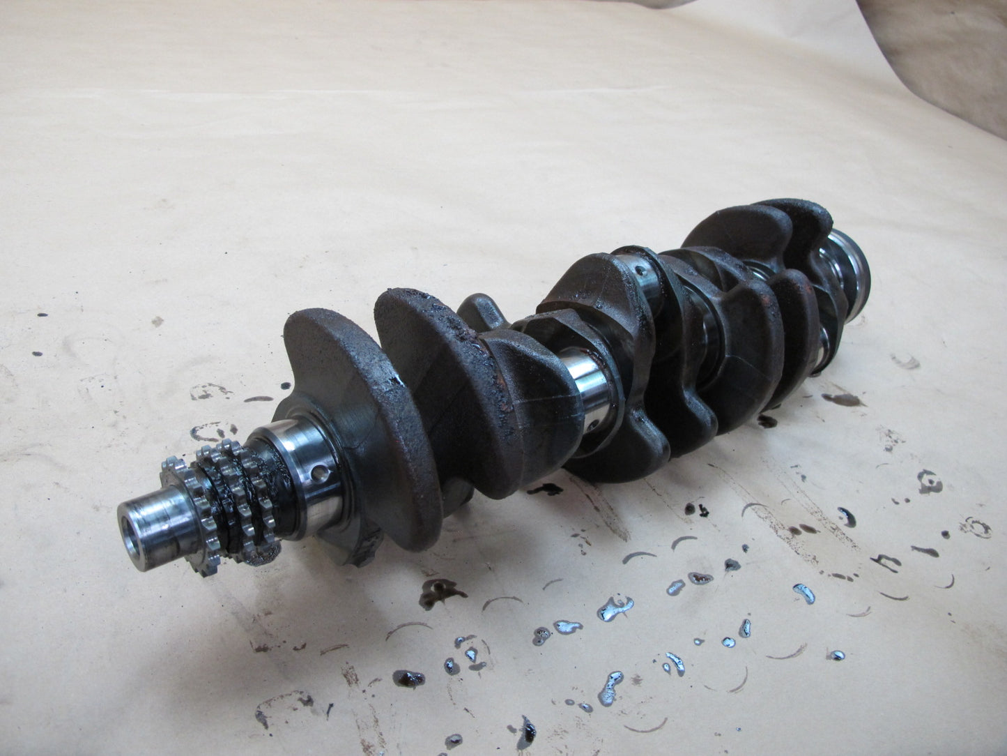 03-06 Dodge Sprinter 2.7L Diesel OM647LA Engine Crankshaft Unit 250k Miles OEM