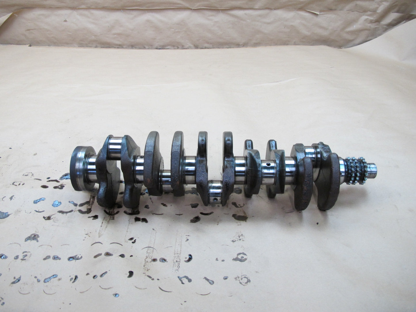 03-06 Dodge Sprinter 2.7L Diesel OM647LA Engine Crankshaft Unit 250k Miles OEM