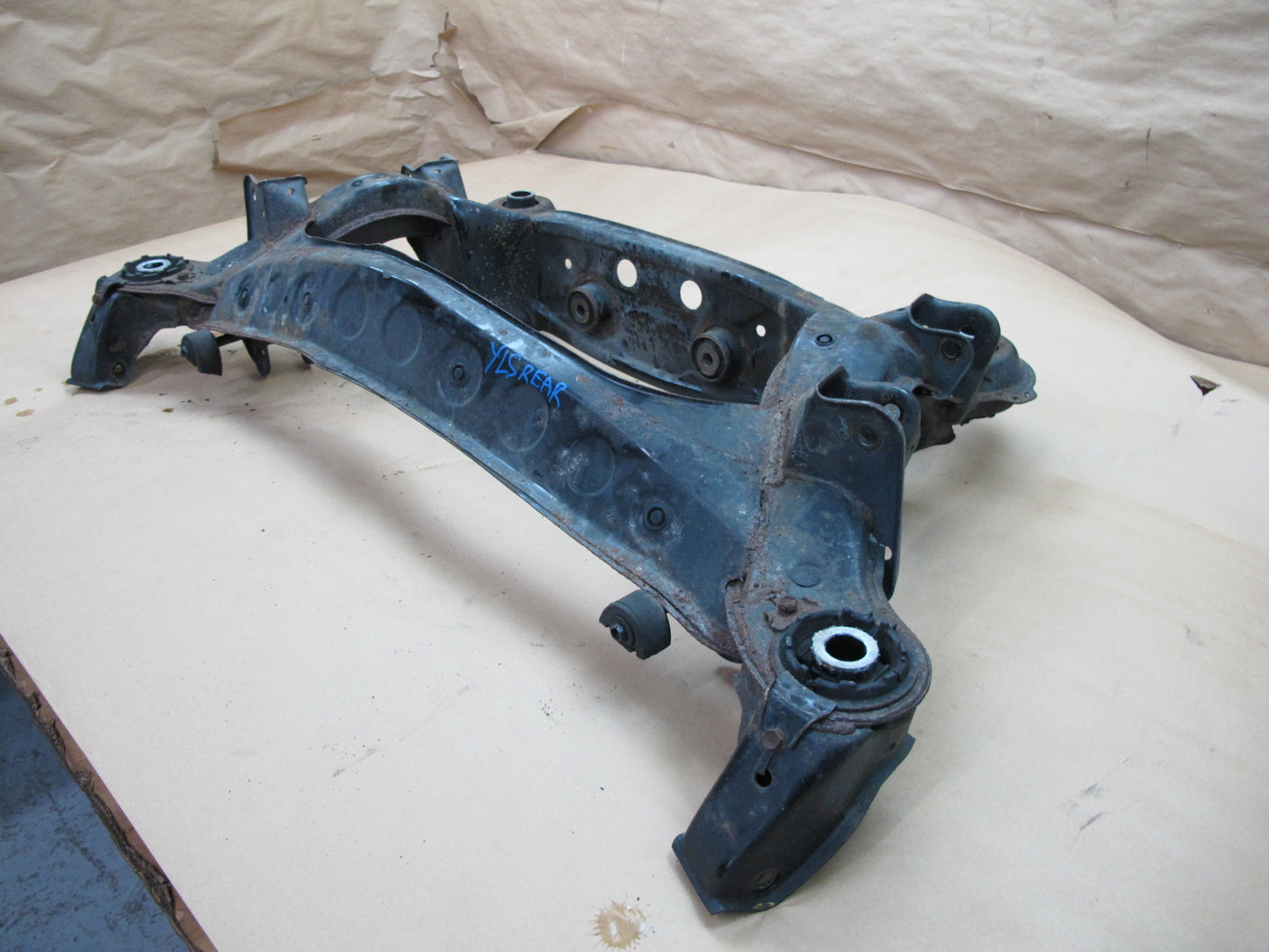 90-94 Lexus UCF10 LS400 Rear Suspension Crossmember Sub Frame Subframe OEM