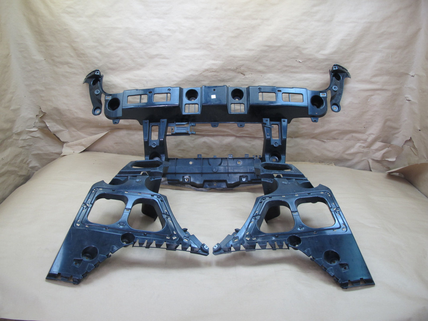 2008-2014 BMW E71 E72 X6 Rear Bumper Guide Mount Bracket Support Set