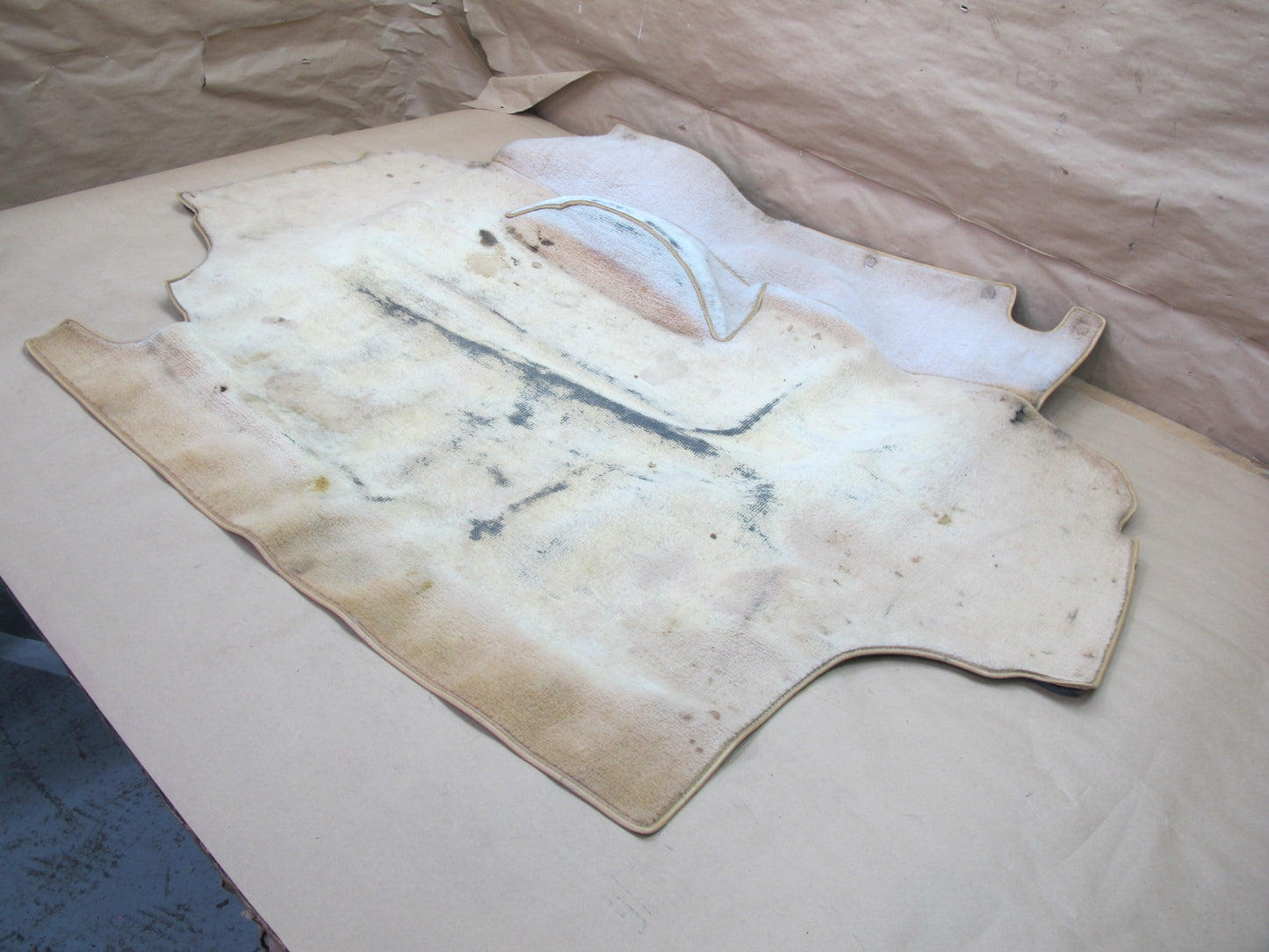 77-88 Porsche 924 Rear Trunk Floor MAT Carpet Cover OEM