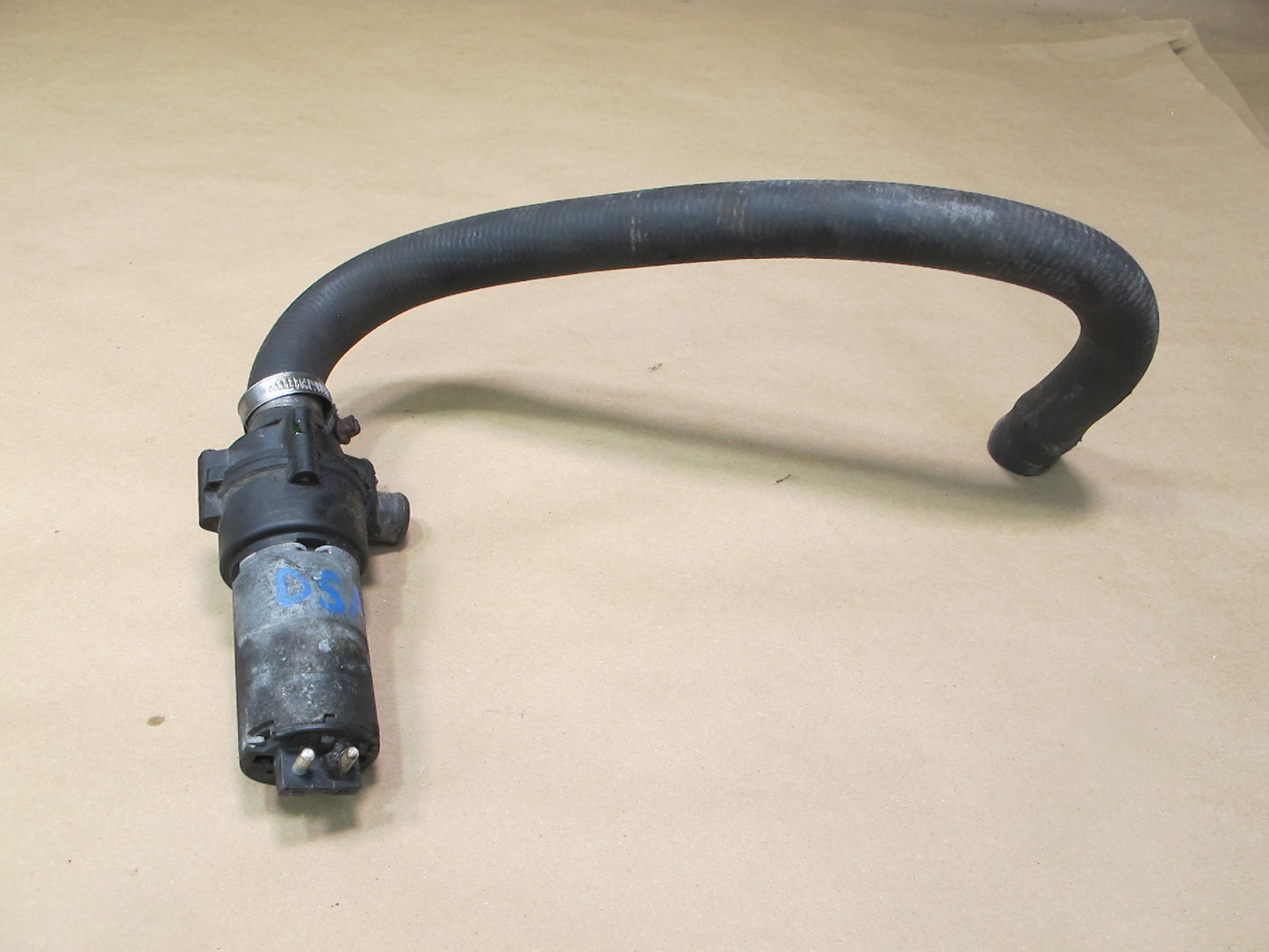 03-06 Dodge Sprinter Auxiliary Water Pump w Hose OEM