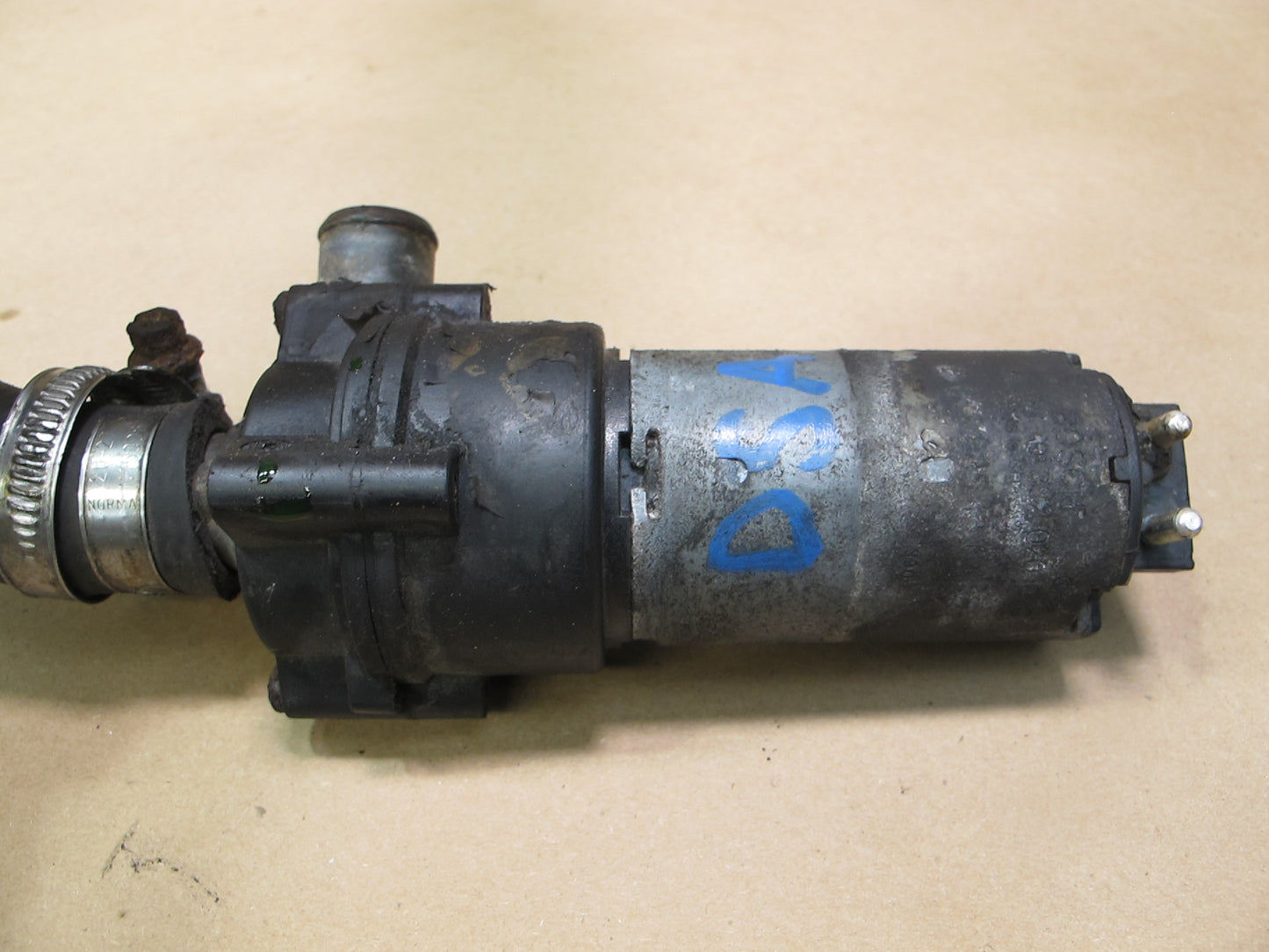 03-06 Dodge Sprinter Auxiliary Water Pump w Hose OEM