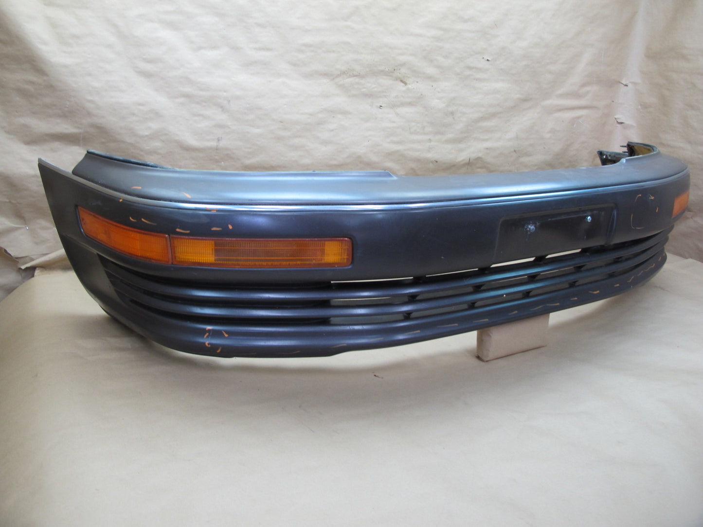 90-94 Lexus UCF10 LS400 Front Bumper Cover w Marker Lights OEM