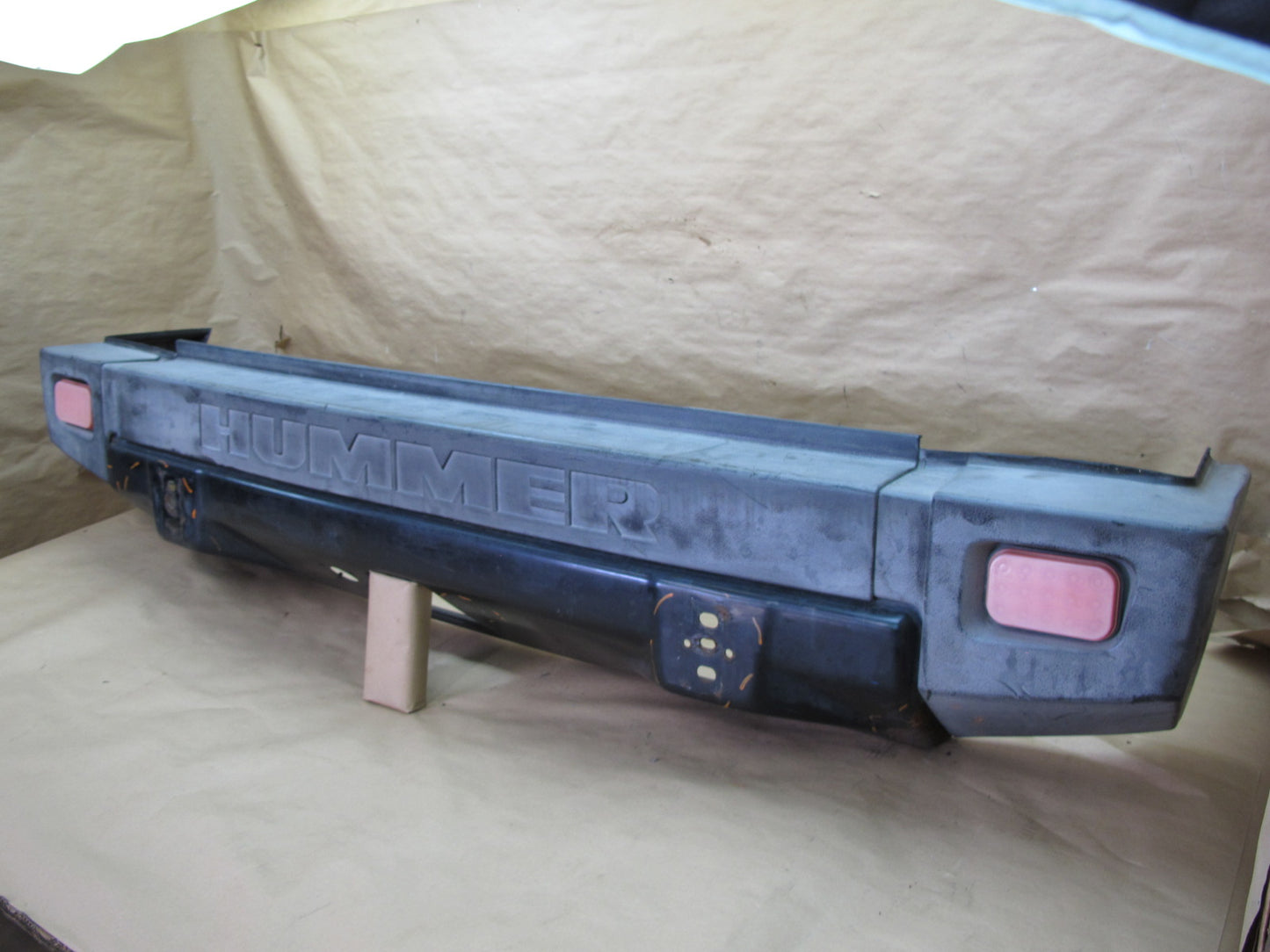 2003-2005 Hummer H2 Rear Bumper Panel Cover Assembly