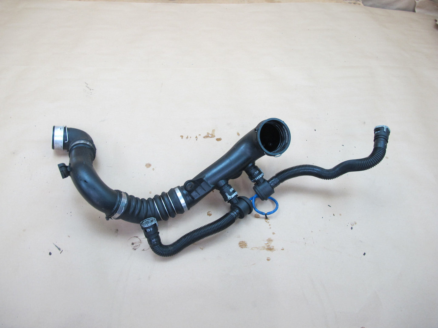 07-10 BMW E90 E92 E93 335i 335Xi Air Intake Induction Hose Pipe 7556554 OE