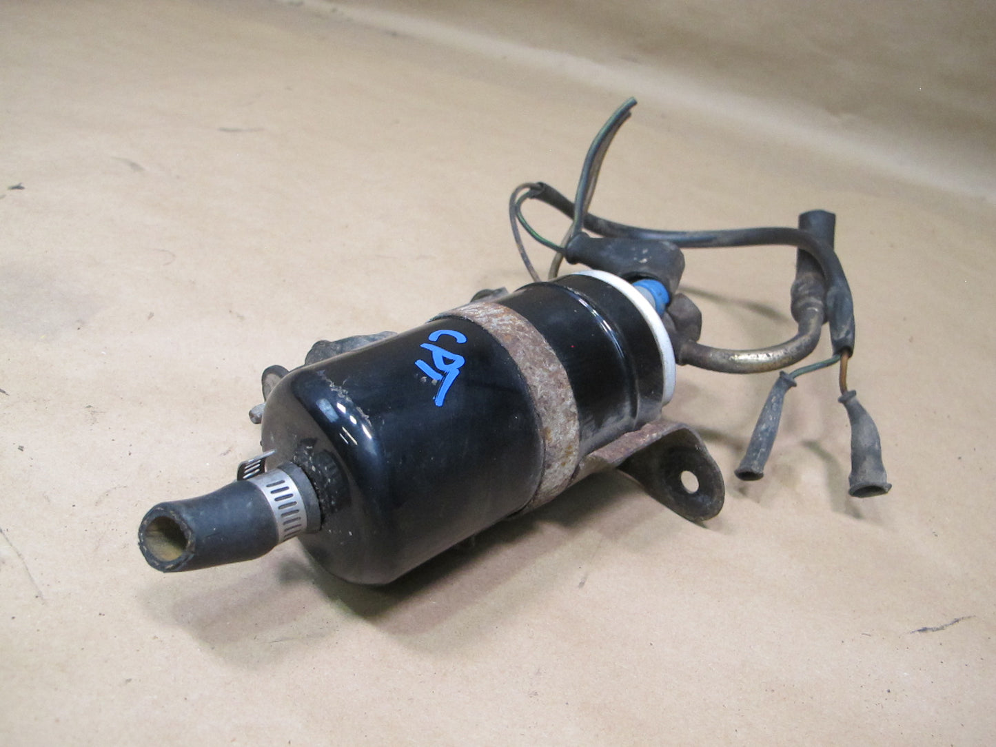 1982 Porsche 924 NON Turbo Engine Fuel Pump 91160810202 OEM