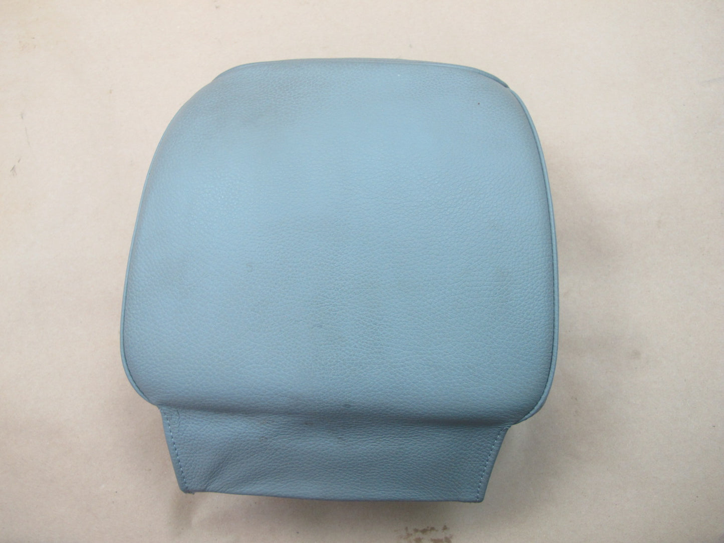 07-10 BMW E93 3-SERIES Convertible Front Left & Right Leather Headrest OEM