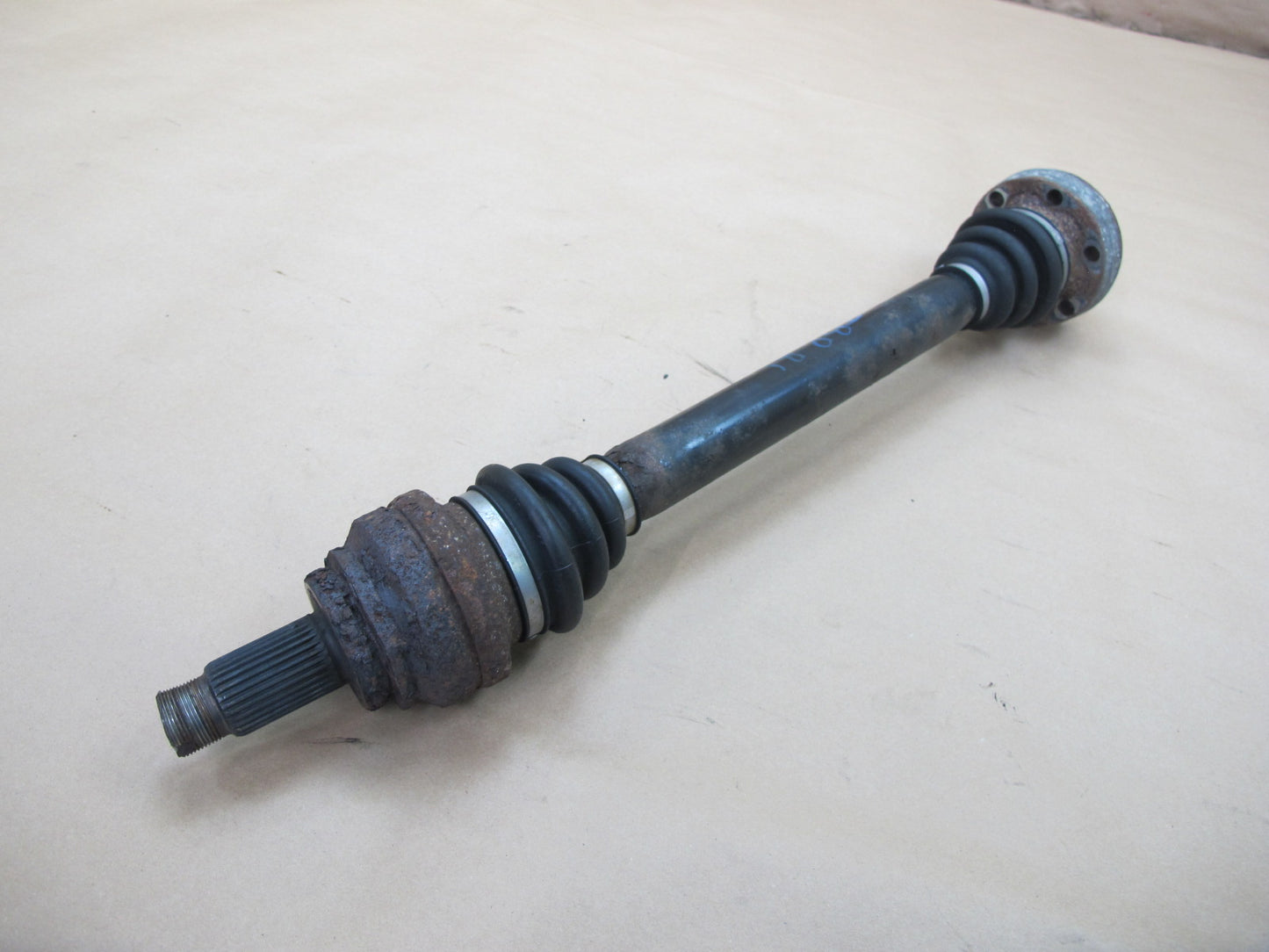 09-10 BMW E90 E91 E92 E93 335xi Rear Left Axle Shaft 7527027 OEM