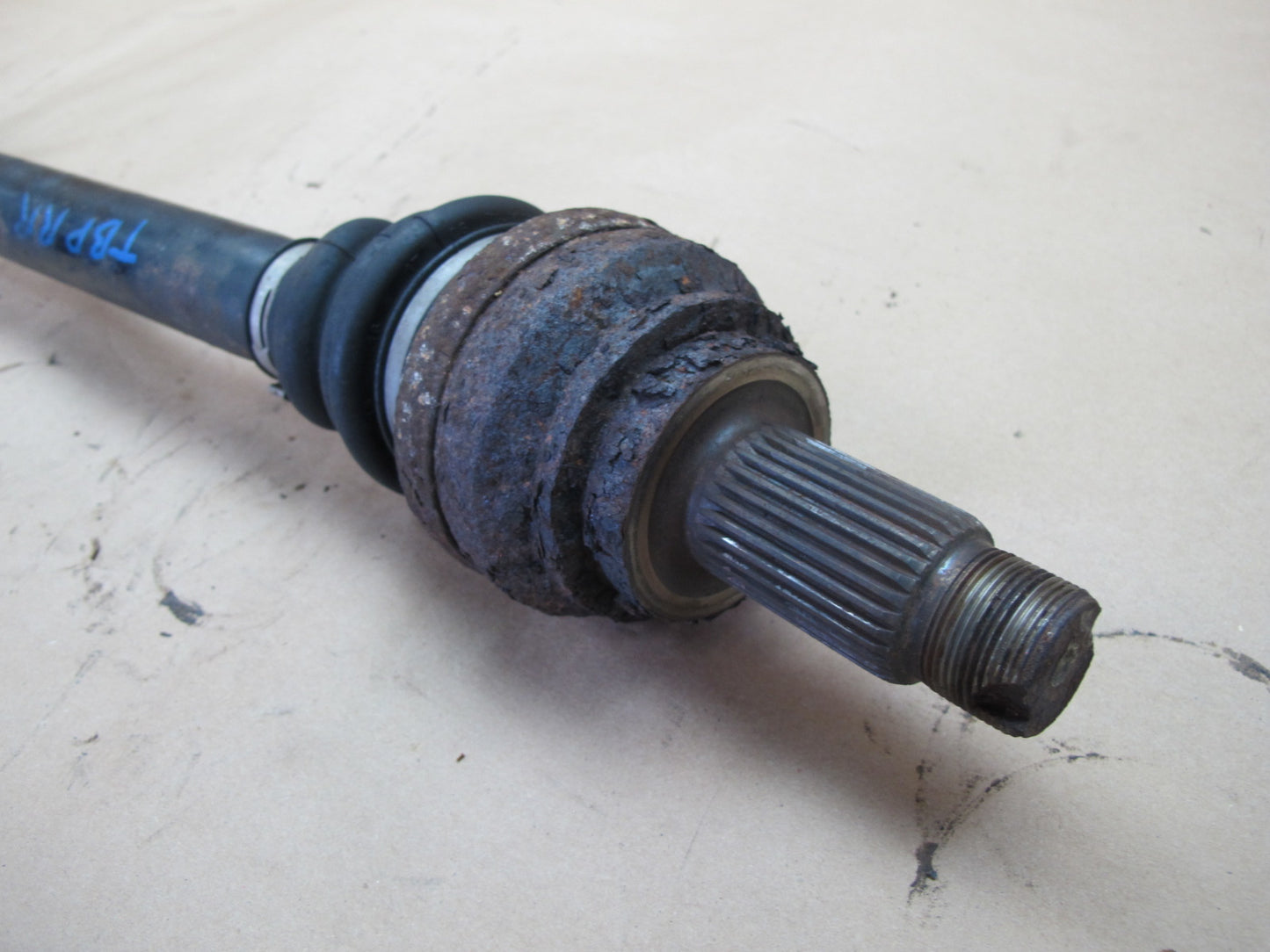 09-10 BMW E90 E91 E92 E93 335xi Rear Right Axle Shaft 7527028 OEM