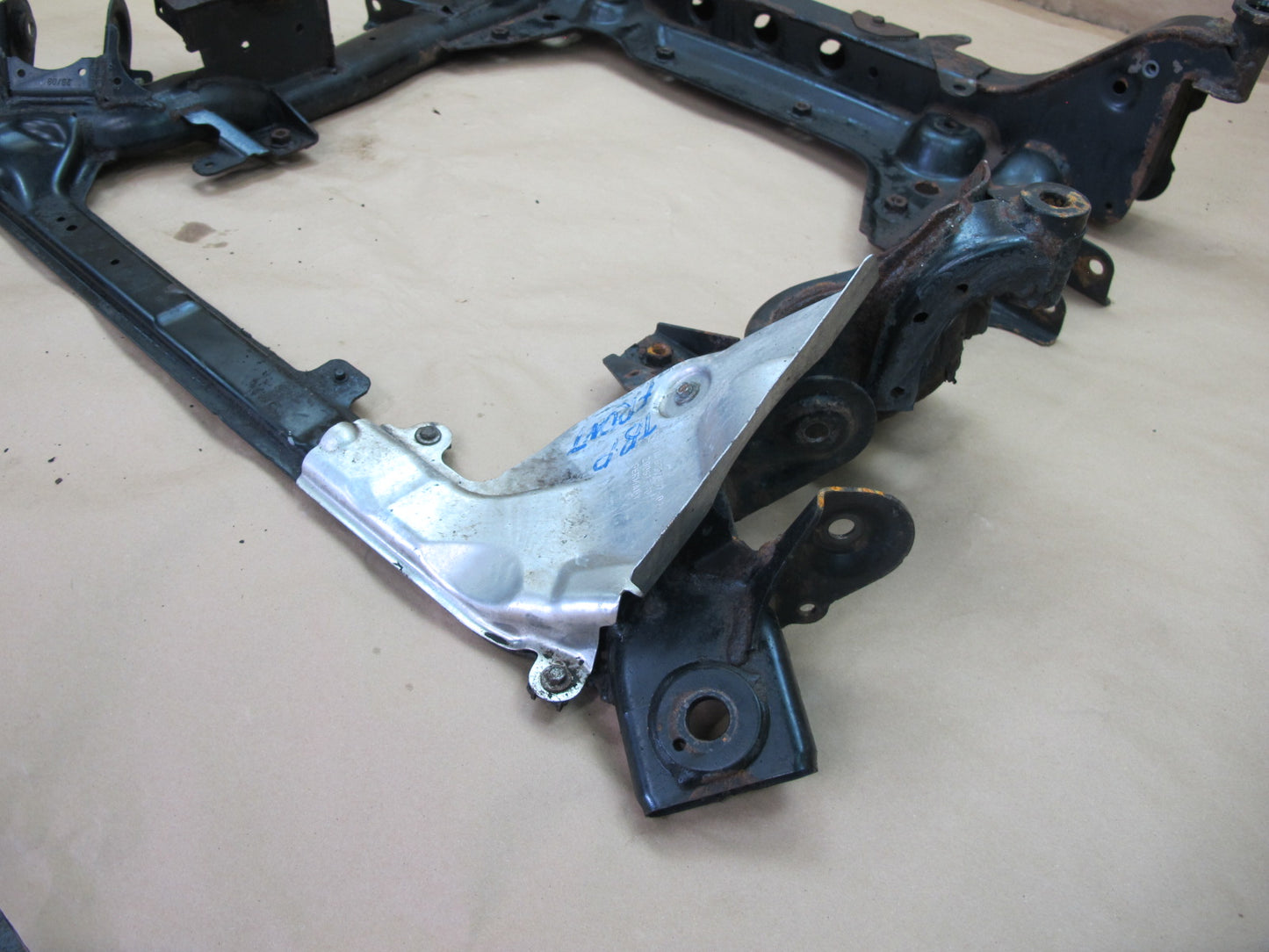 07-11 BMW E90 E91 E92 AWD Front Axle Support Crossmember Cradle 6776763 OEM