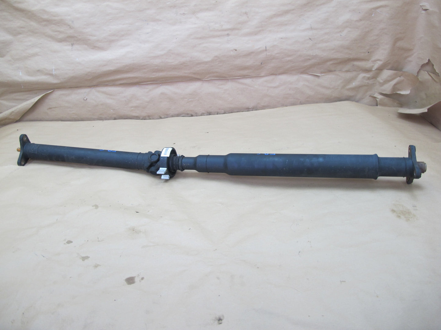 12-18 BMW F12 F13 650i N63 RWD AT Rear Drive Shaft Driveshaft 7631349 OEM