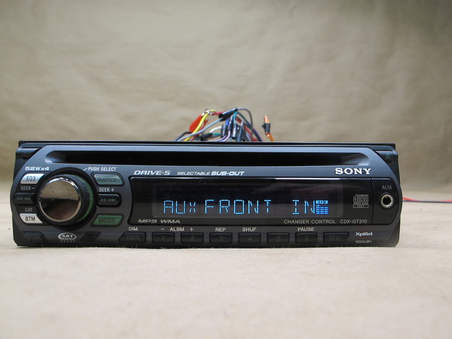 Sony CDX-GT310 Am/fm Radio CD MP3 WMA Player w AUX