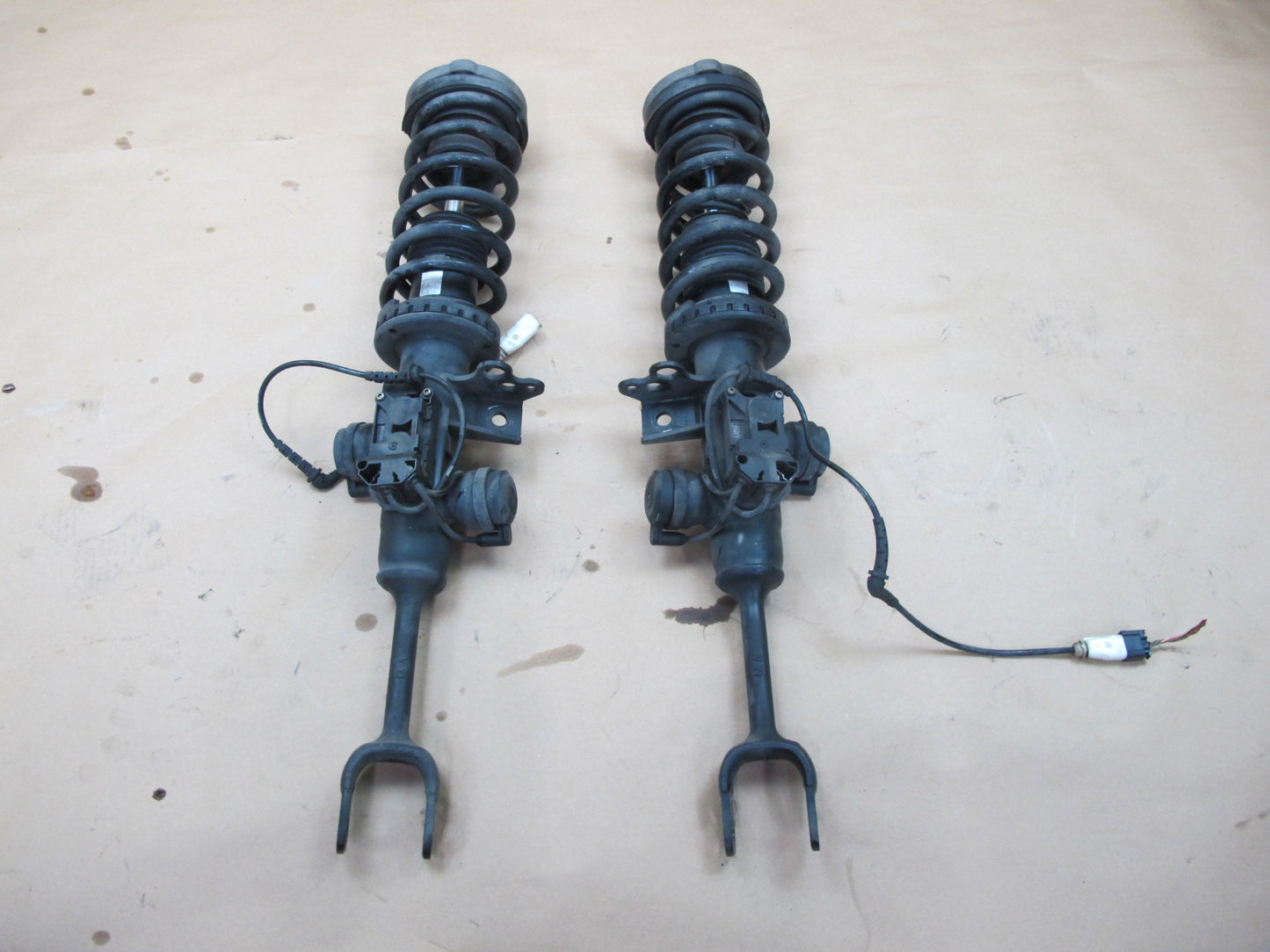 12-18 BMW F12 RWD Set of 2 Front Left & Right VDC Strut Shock Absorber OEM