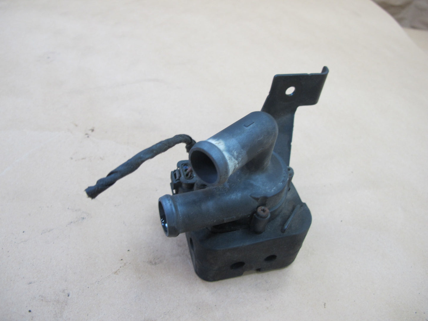 12-18 BMW F12 F13 N63 Engine Electric Auxiliary Water Coolant Pump OEM