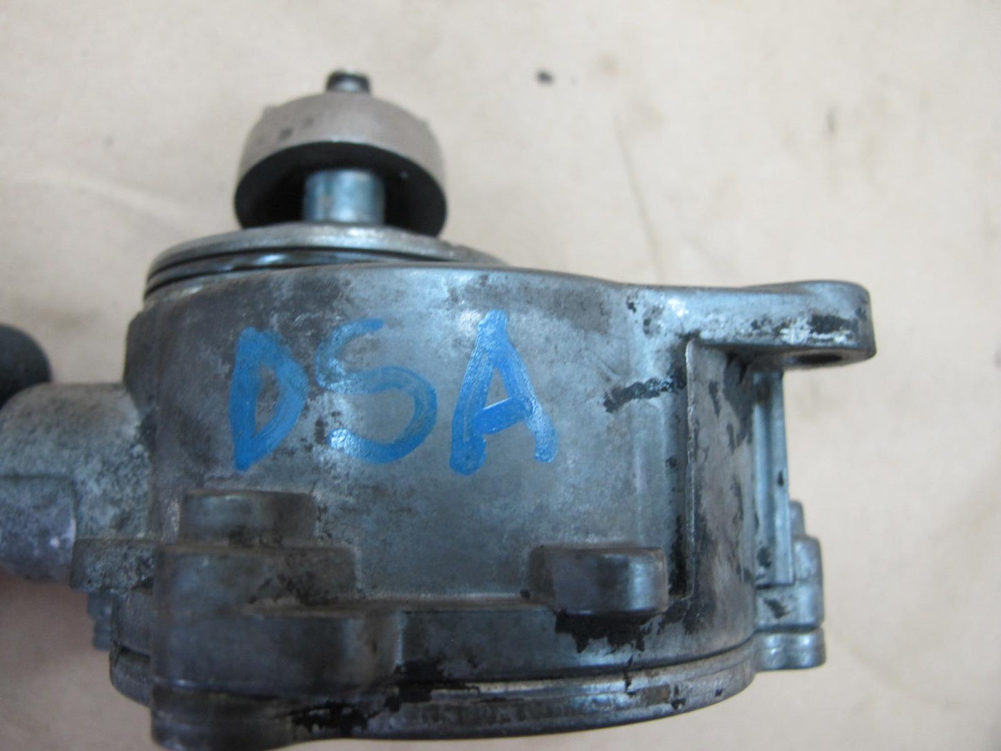 03-06 Dodge Sprinter 2.7L Diesel Vacuum Pump 6462300165 OEM