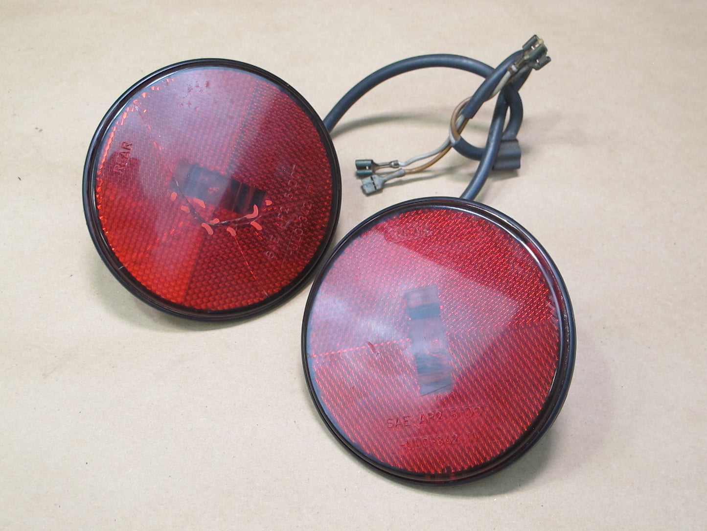 87-88 Porsche 924 Set of 2 Rear Left & Right Side Marker Light 477945061A OEM