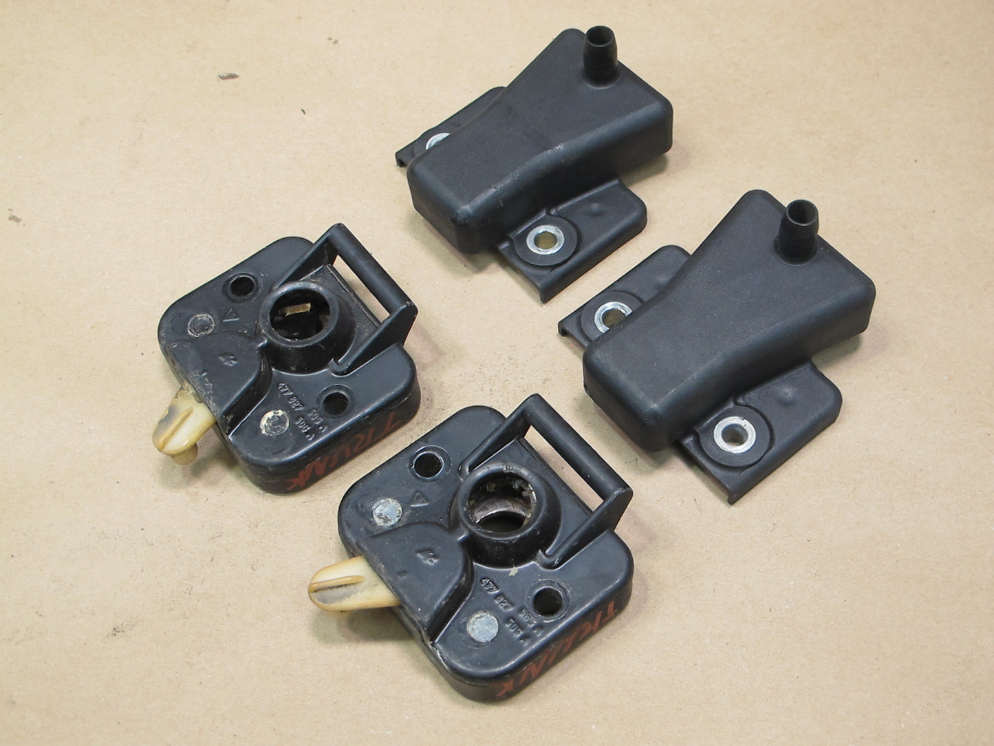 77-82 Porsche 924 Set of 4 Rear Tailgate Boot Latch Catch Release Lock Set OEM