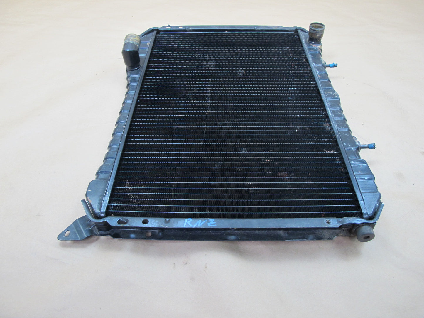 84-89 Nissan Z31 300ZX MT NON Turbo Engine Cooling Radiator OEM