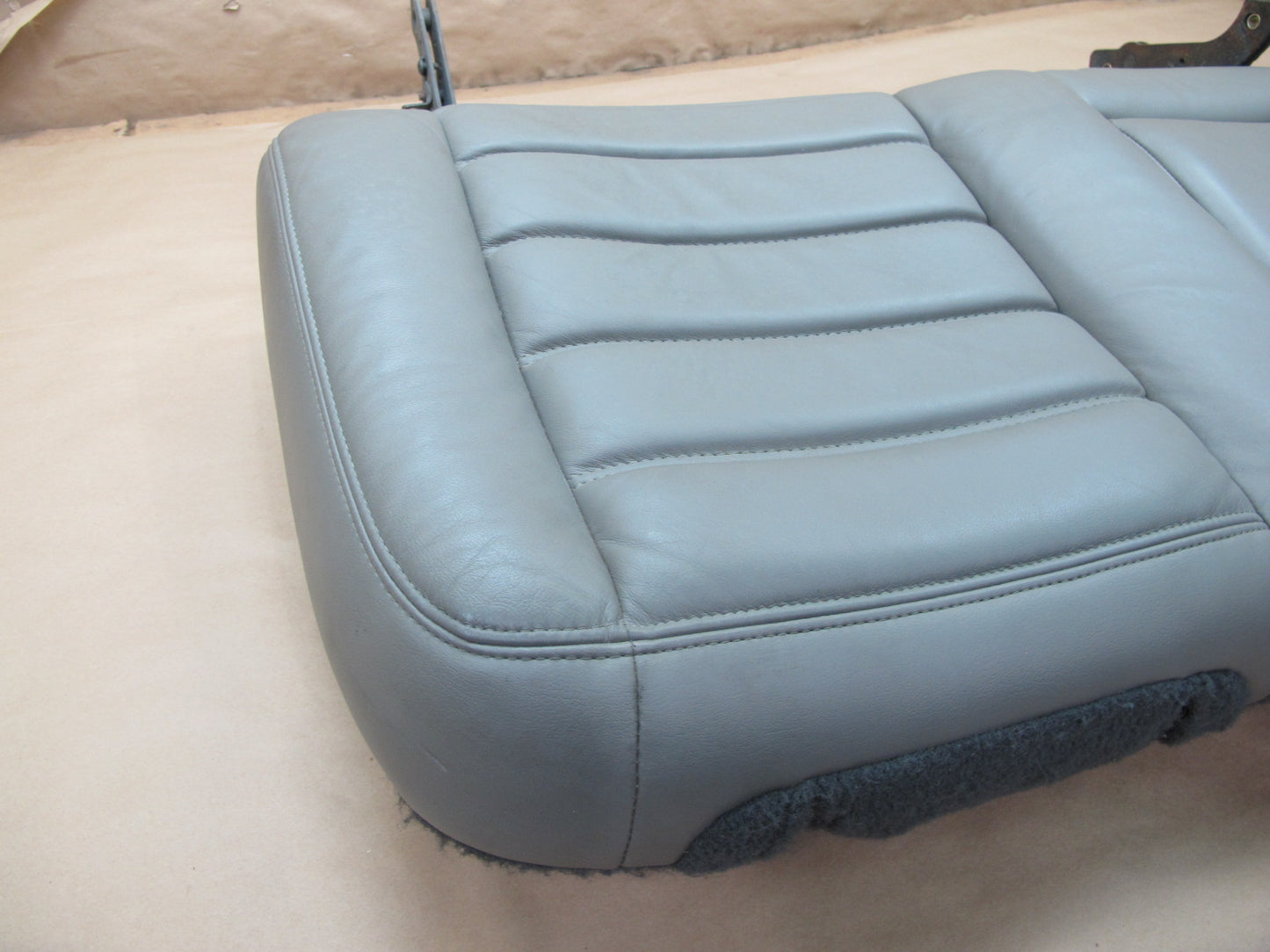 2003-2007 Hummer H2 Rear 2ND ROW Left Driver Side Seat Upper Cushion Leather