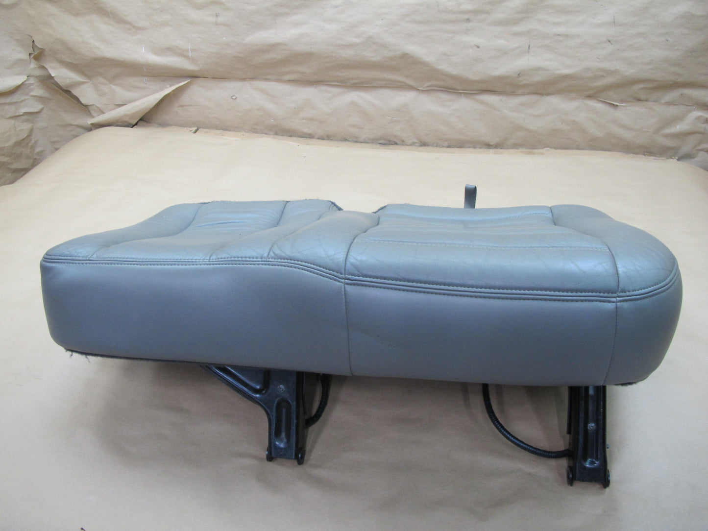 2003-2007 Hummer H2 Rear 2ND ROW Left Driver Side Seat Lower Cushion Leather