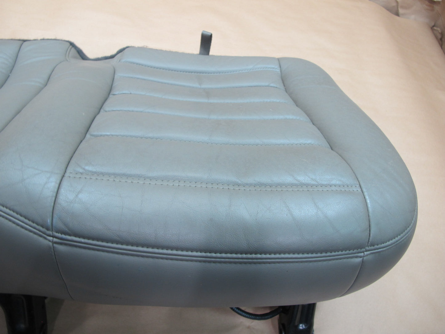 2003-2007 Hummer H2 Rear 2ND ROW Left Driver Side Seat Lower Cushion Leather