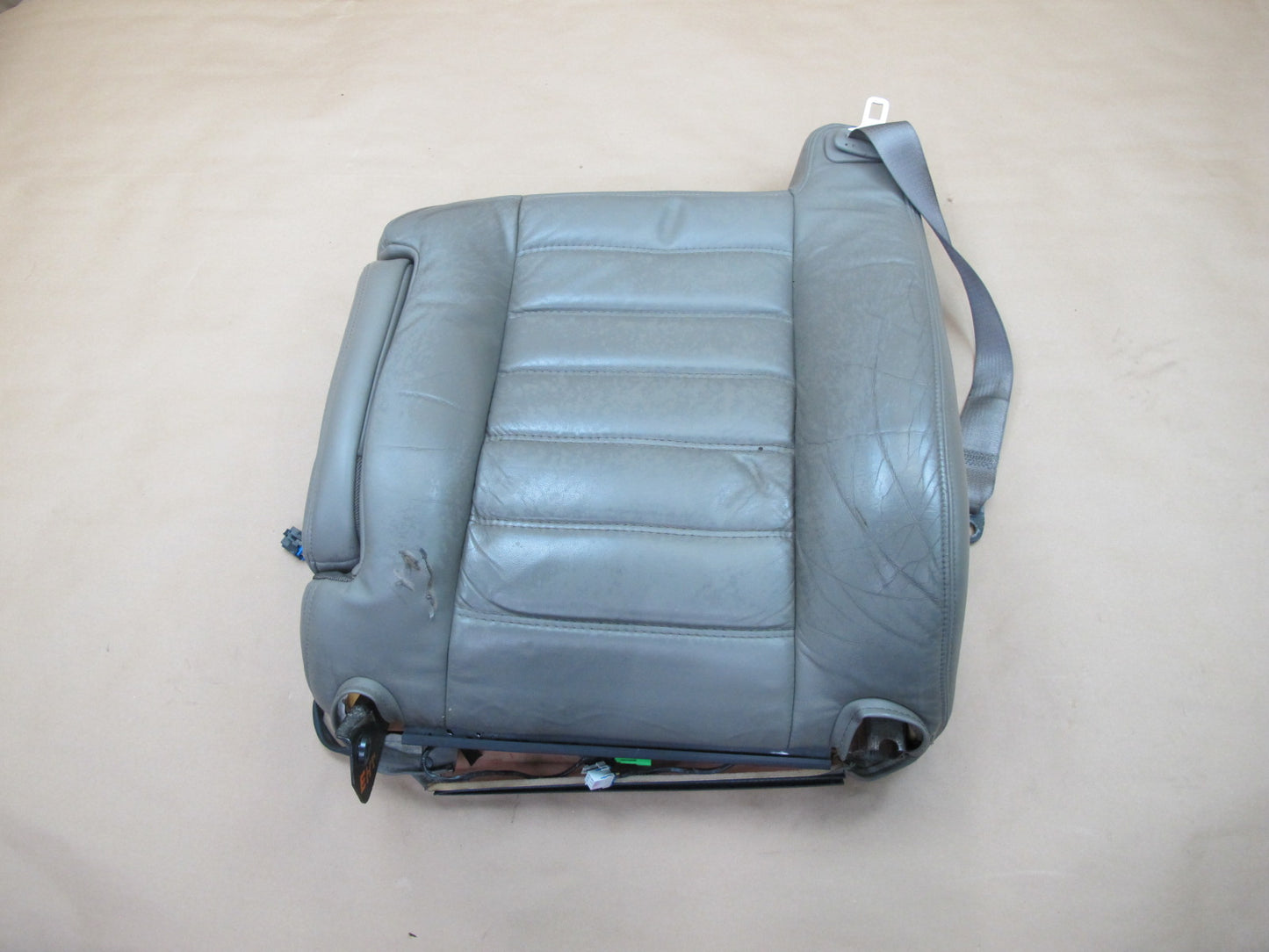 2003-2007 Hummer H2 Front Left Driver Side Seat Upper Cushion Leather