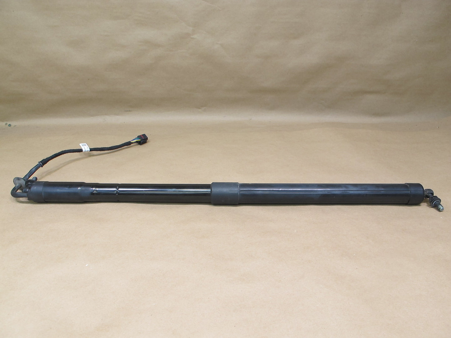 12-19 Range Evoque L538 Rear Left & Right Tailgate Lid Power Shock Strut OEM