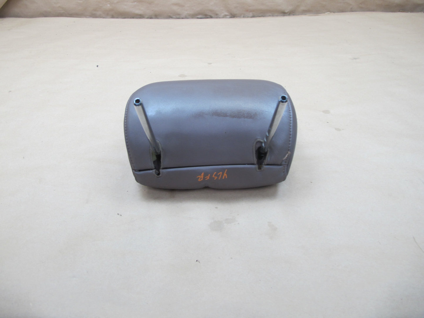 90-94 Lexus UCF10 LS400 Set of 2 Front Left & Right Leather Headrest OEM