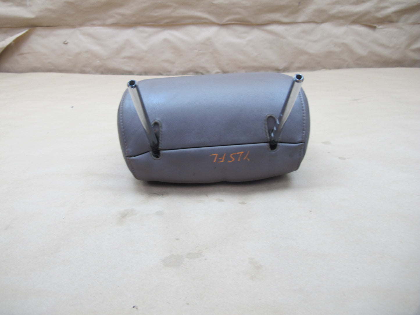 90-94 Lexus UCF10 LS400 Set of 2 Front Left & Right Leather Headrest OEM