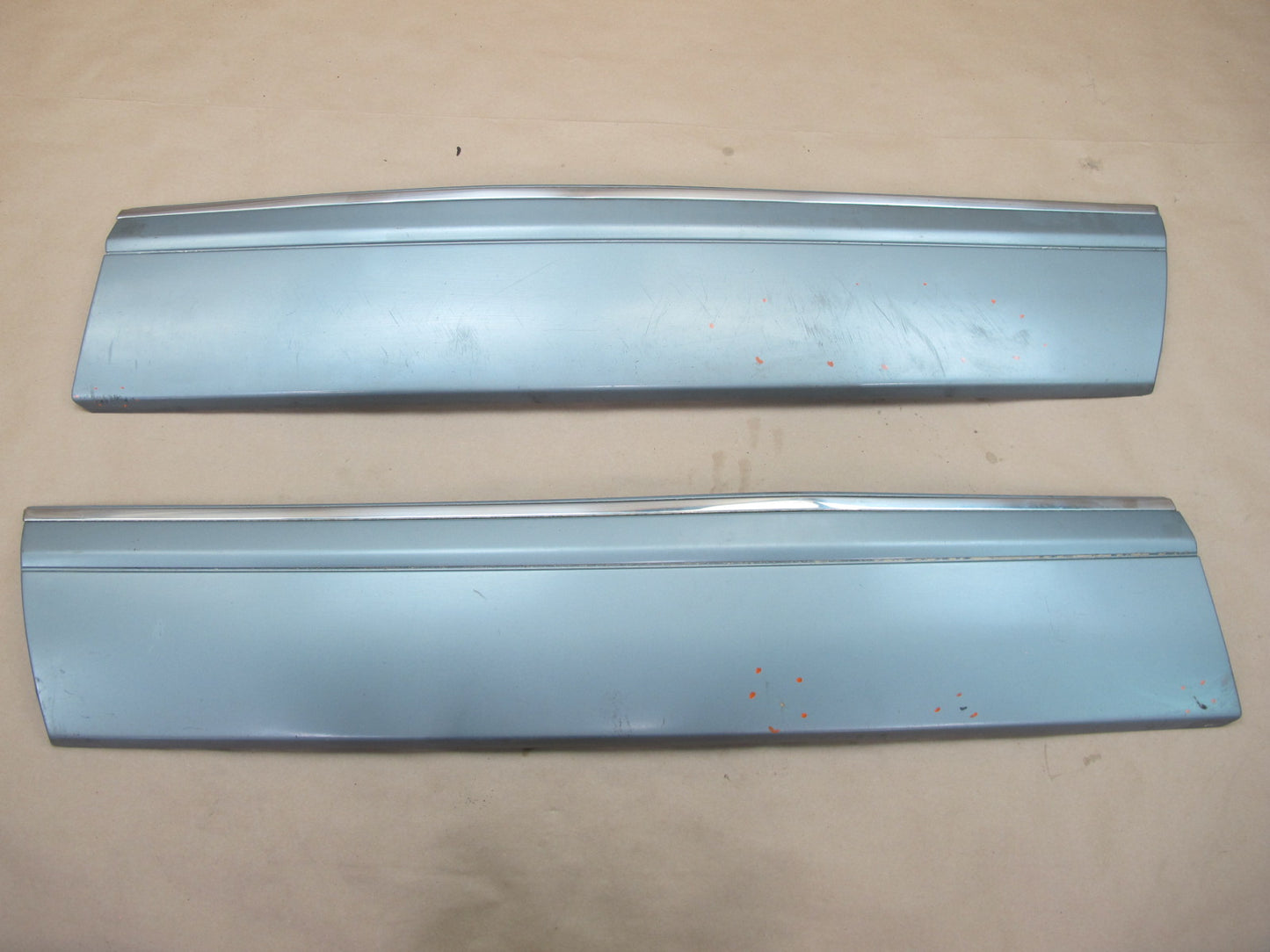 86-91 Mercedes W126 Set of 2 Front Left & Right Door Trim Cover Molding OEM