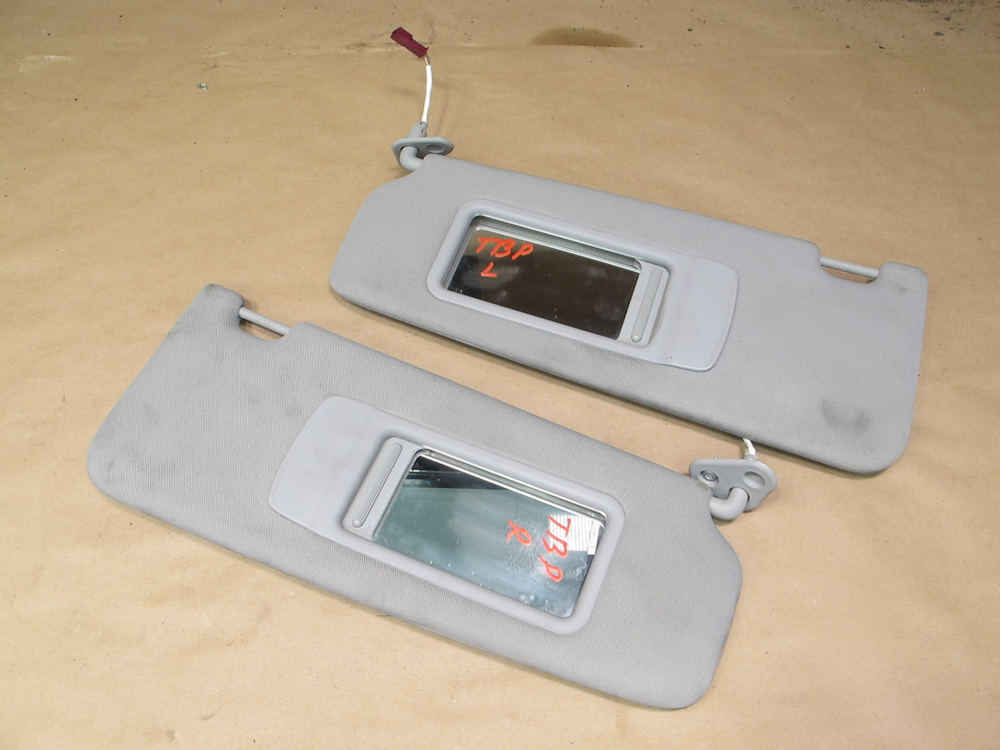 07-13 BMW E92 3-SERIES Coupe Set of 2 Front Left & Right Sun Visor Gray OEM