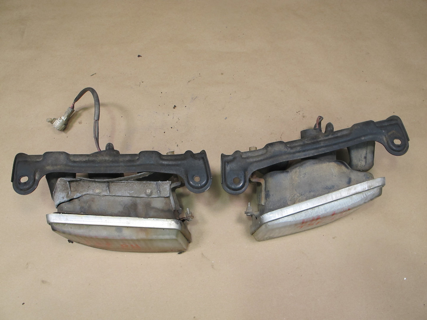 86-88 Toyota Supra MK3 Front Left & Right Fog Light Lamp & Bracket Set OEM