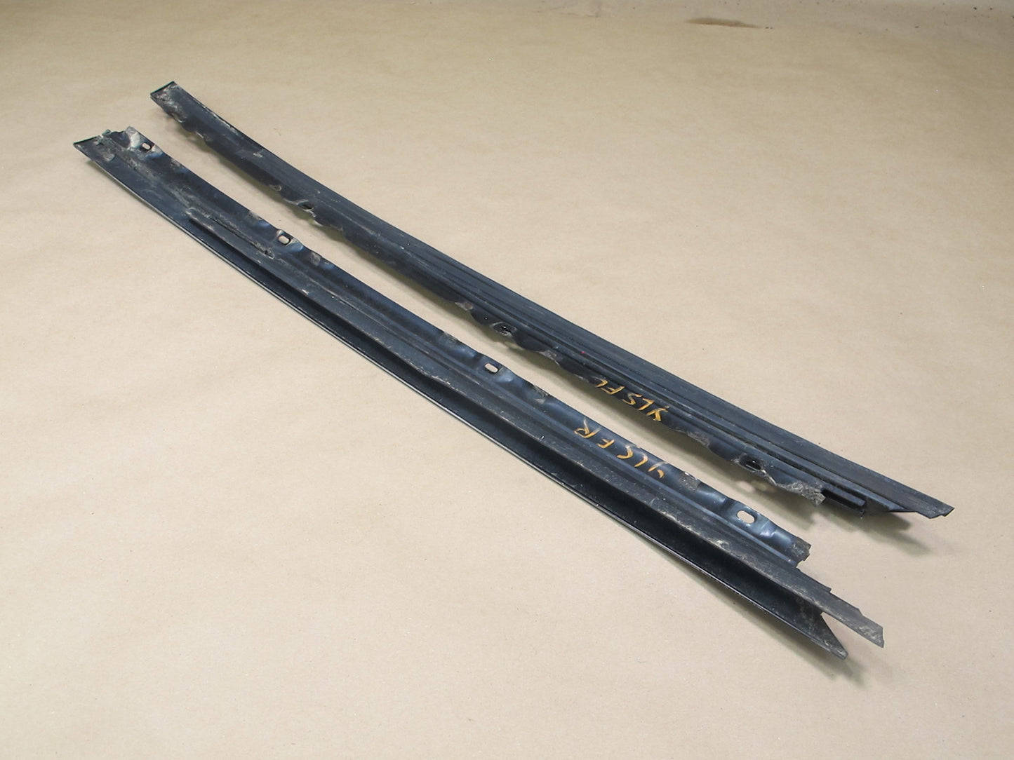 90-94 Lexus UCF10 LS400 Set of 2 Front Left Right Windshield Trim Molding OEM