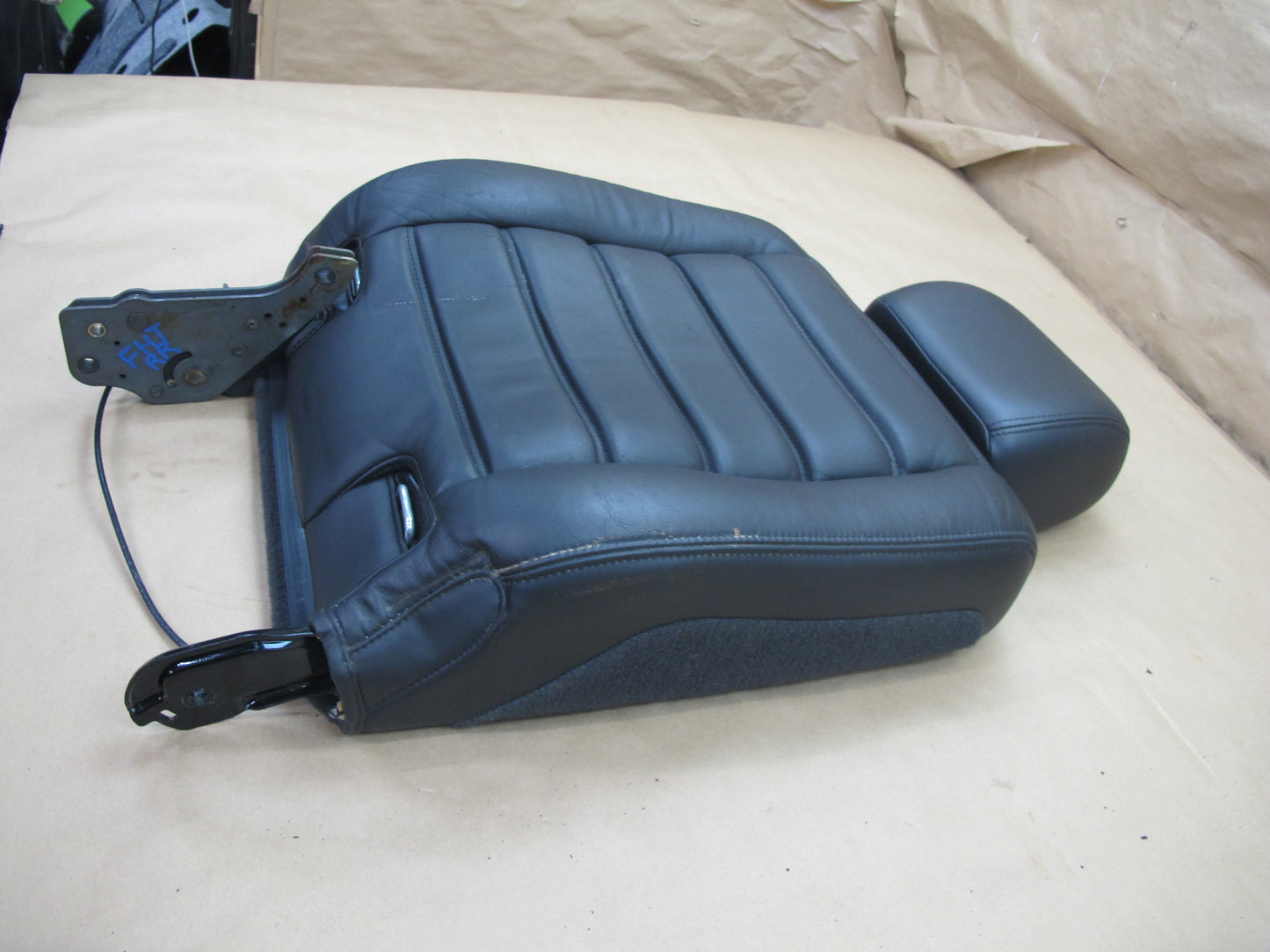 2003-2007 Hummer H2 Rear 2ND ROW Right Pass Side Seat Upper Cushion Leather