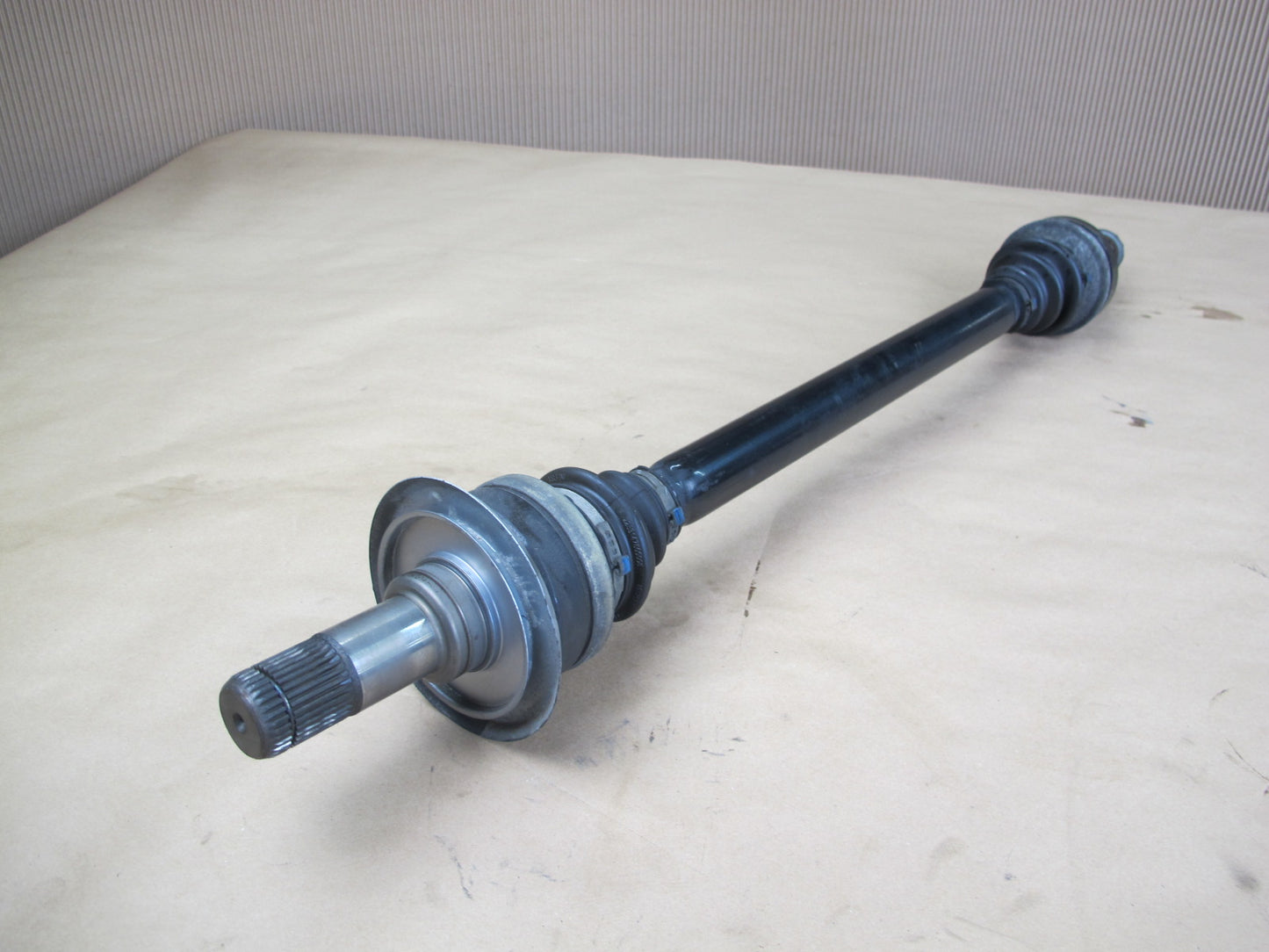 12-18 BMW F12 F13 650i Rear Right Suspension Axle Shaft 7566086 OEM