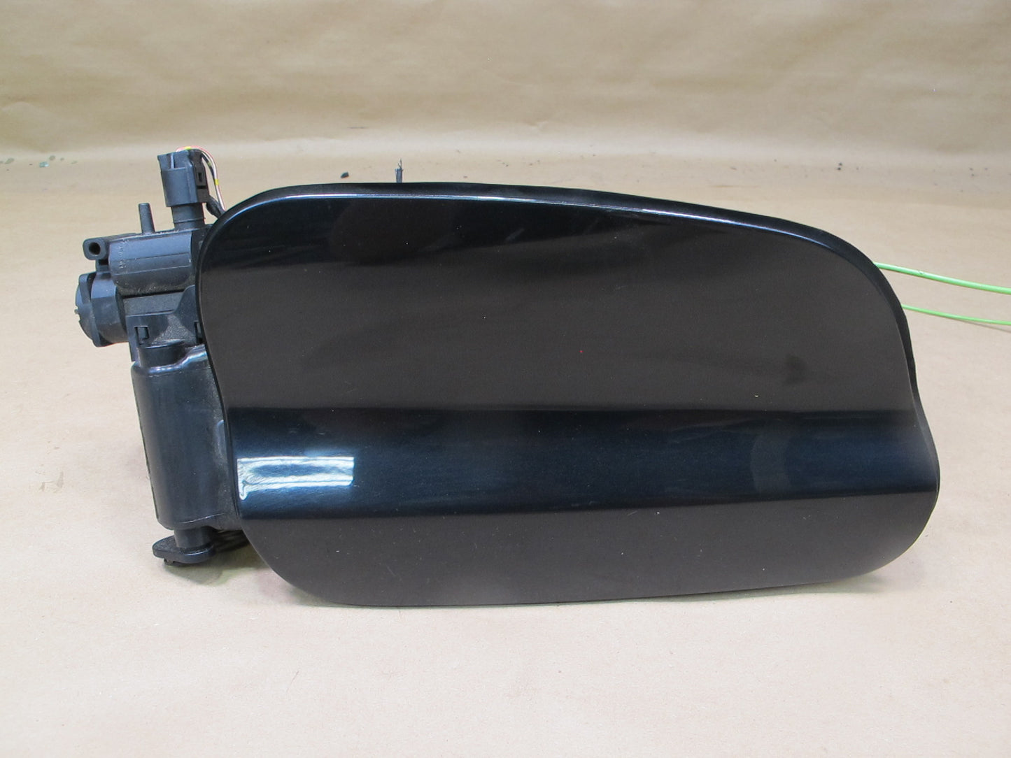 12-18 BMW F12 F13 6-SERIES Fuel Tank Filler Door Lid Cover Actuator OEM