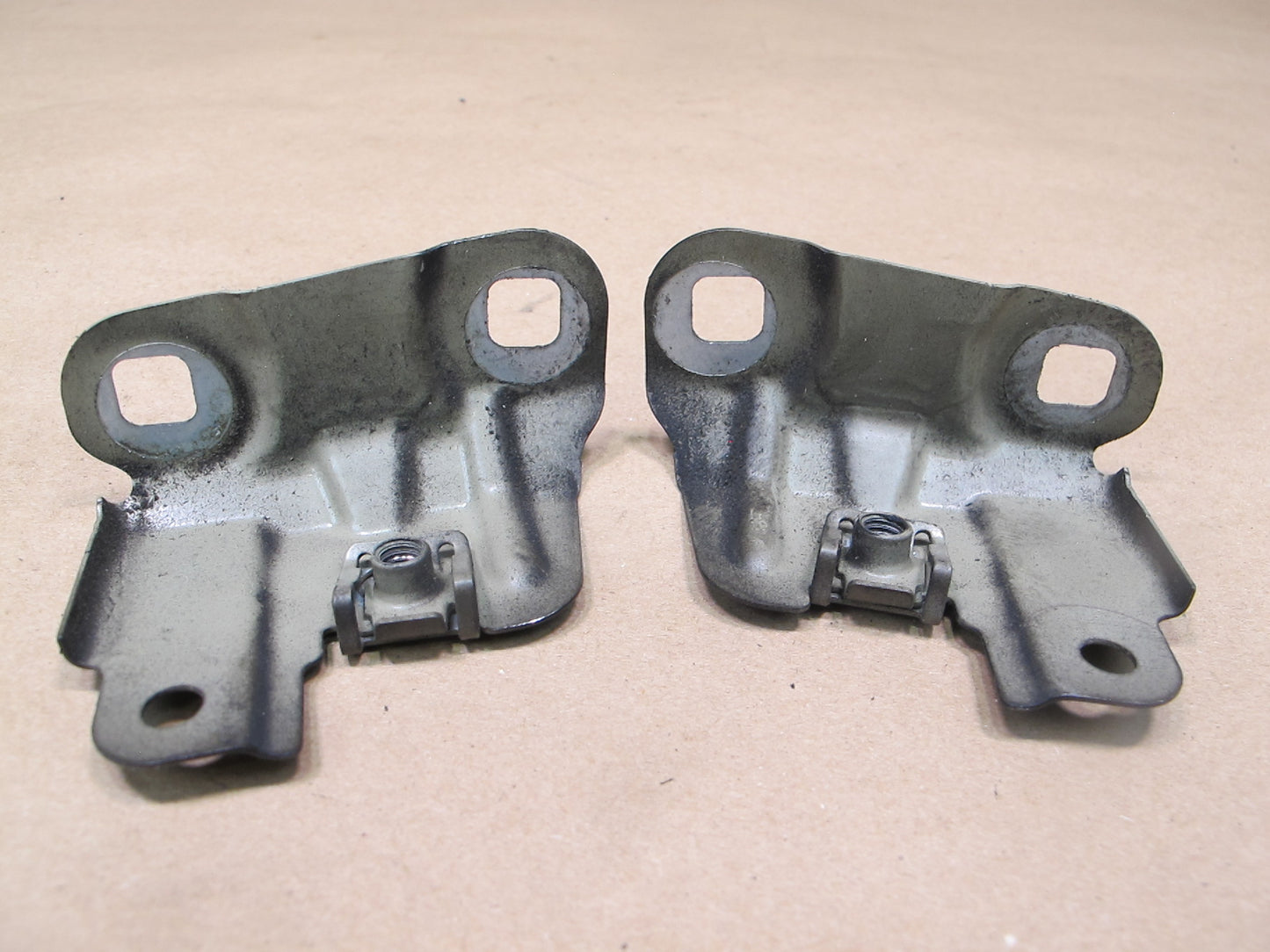 12-18 BMW F06 F12 F13 Front Left & Right Side Fender Mount Bracket Set OEM