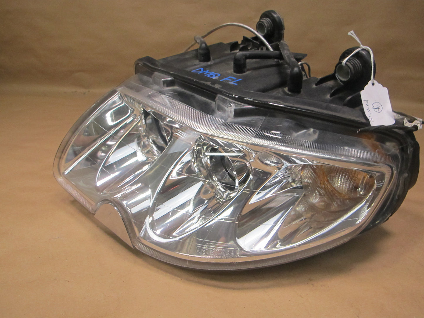 05-08 Maserati Quattroporte M139 Front Xenon HID Headlight Lamp Set of 2 OEM