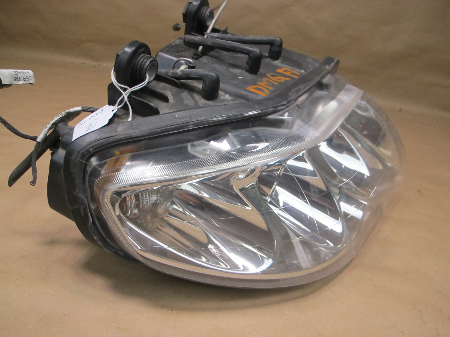 05-08 Maserati Quattroporte M139 Front Xenon HID Headlight Lamp Set of 2 OEM