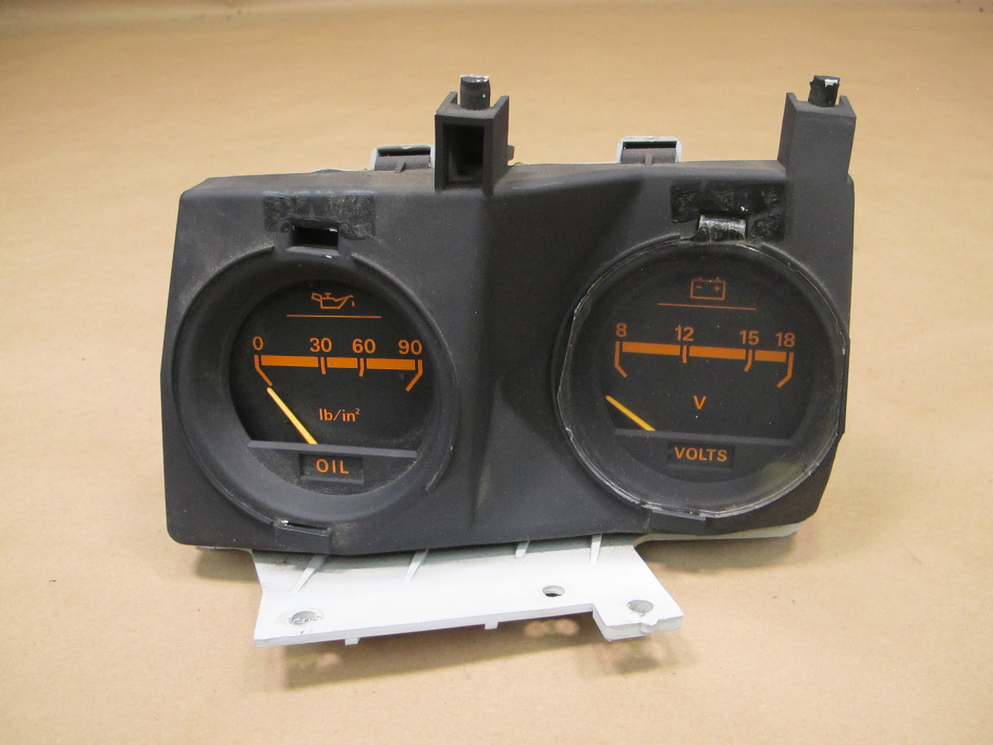 84-86 Nissan Z31 300ZX Oil Pressure & Battery Voltage Meter Gauge OEM