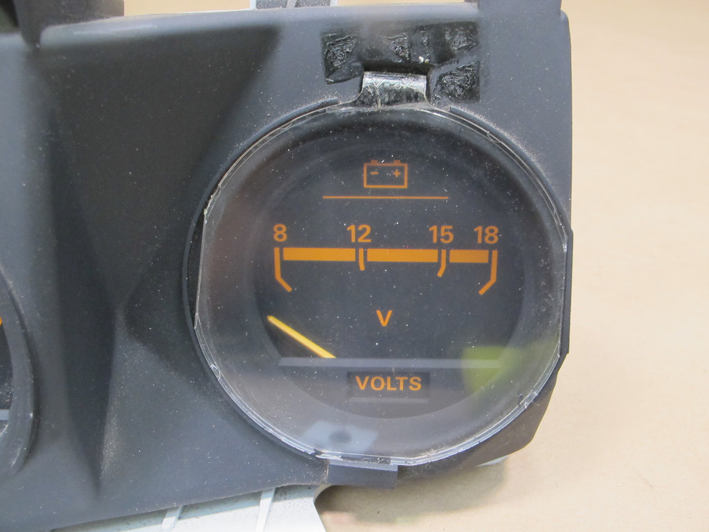 84-86 Nissan Z31 300ZX Oil Pressure & Battery Voltage Meter Gauge OEM