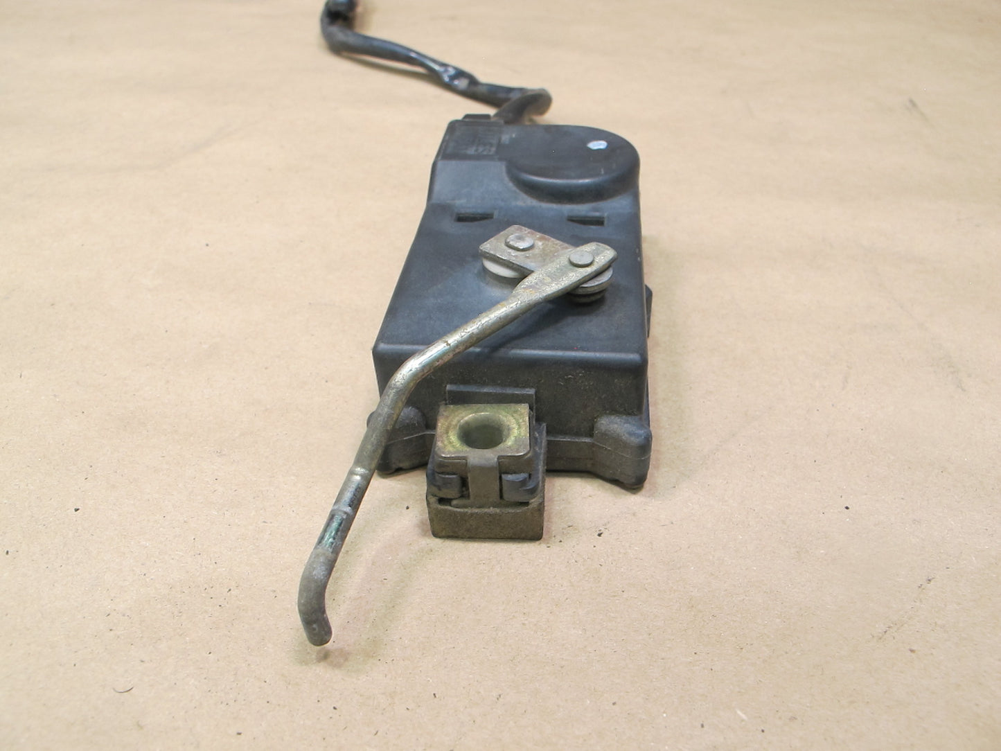 84-86 Nissan Z31 300ZX Right Door Lock Latch Actuator OEM