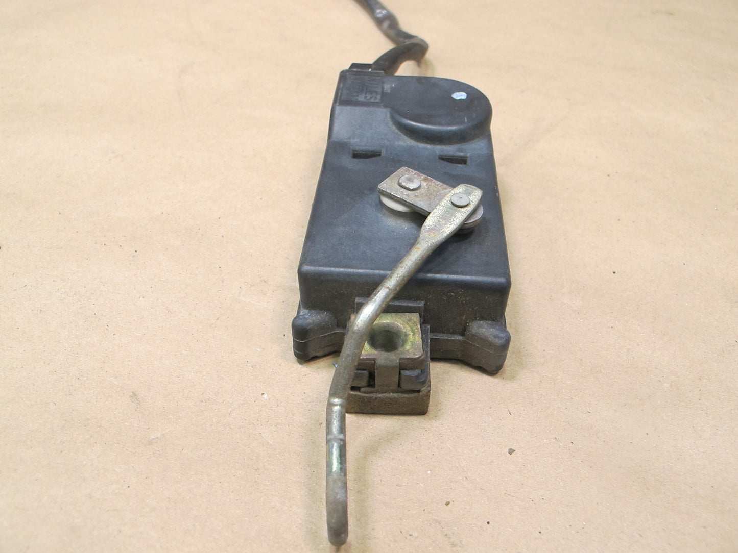 84-86 Nissan Z31 300ZX Right Door Lock Latch Actuator OEM