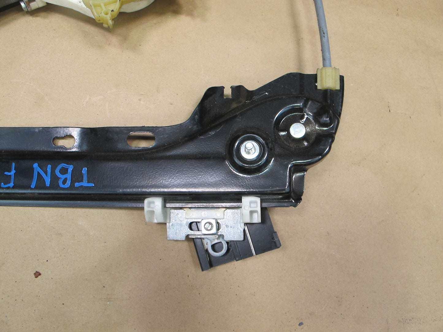 07-13 BMW E92 E93 3-SERIES Left Door Window Regulator w Motor OEM