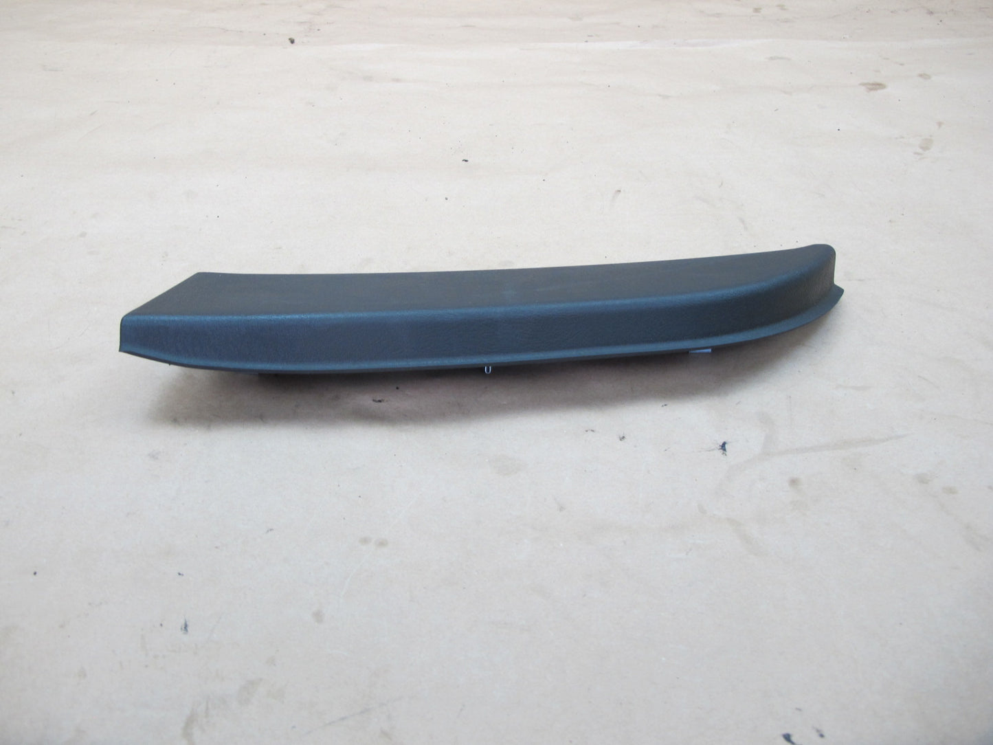 2003-2007 Hummer H2 Rear Door Window Upper Trim Cover Panel Set of 2