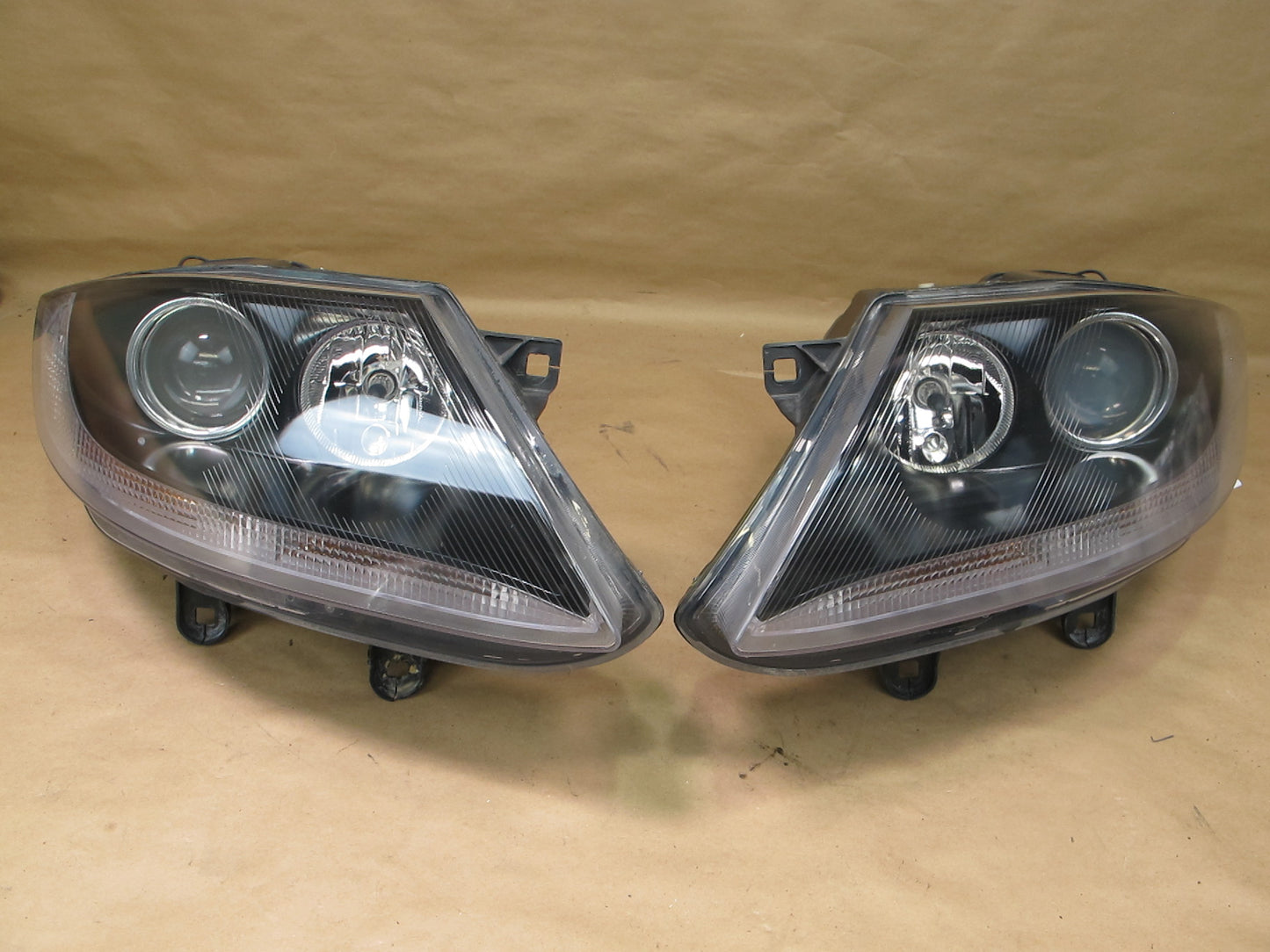 06-08 BMW E85 Z4 Set of 2 Front Left & Right Halogen Headlight Lamp OEM