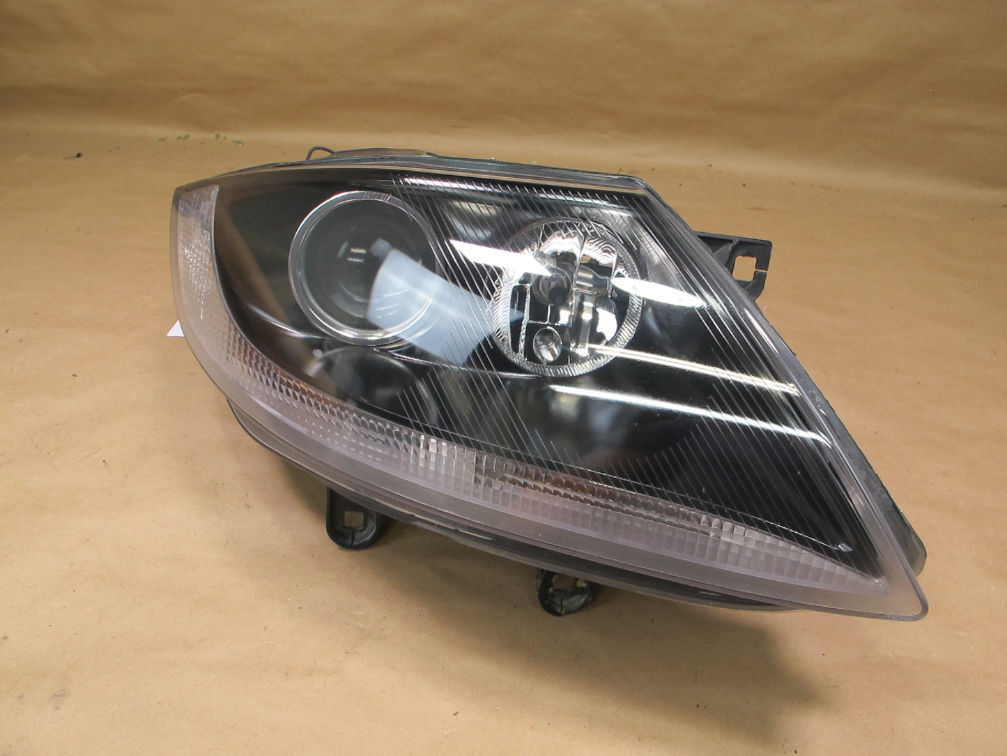 06-08 BMW E85 Z4 Set of 2 Front Left & Right Halogen Headlight Lamp OEM